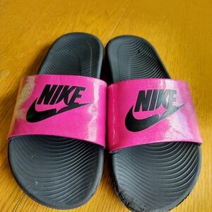 Nike Pink Black Sparkle Kawa Slides 3Y